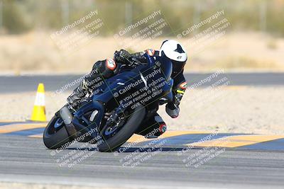 media/Jan-14-2024-SoCal Trackdays (Sun) [[2e55ec21a6]]/Turn 6 (125pm)/